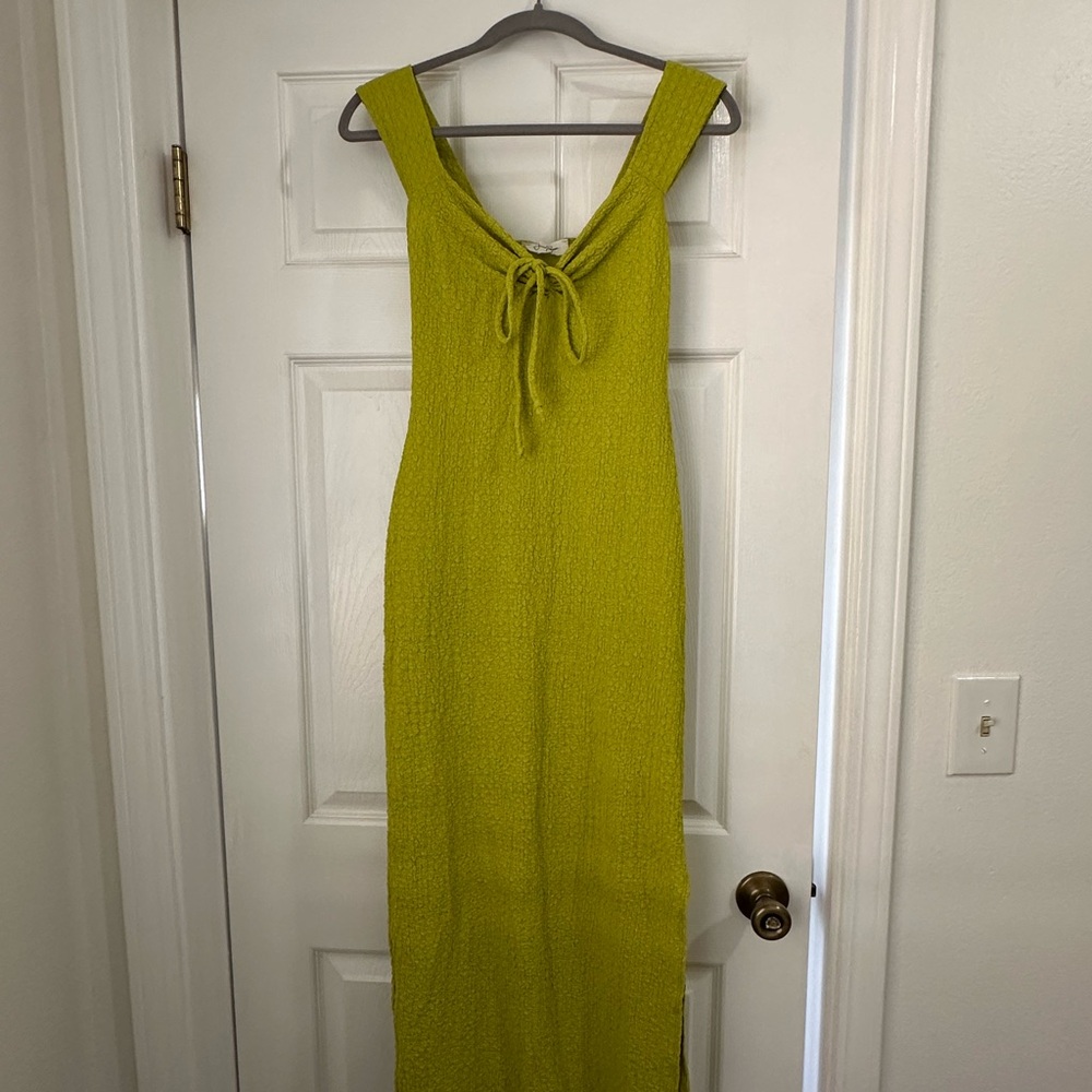 Elegant Green Sleeveless Dress